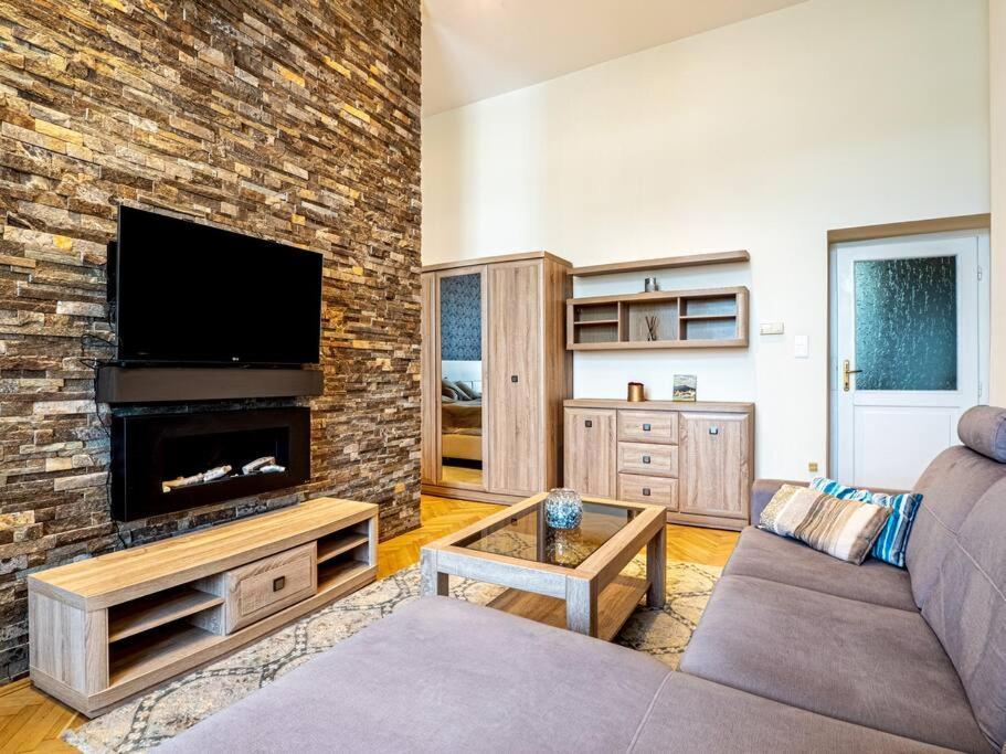 Westend Apartment Budapeşte Dış mekan fotoğraf